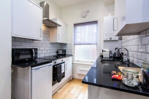 Private kitchen - Modern & Open 1bed Apt in the Heart of Nottingham (Nottingham)