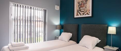 2 bedrooms, iron/ironing board, free WiFi