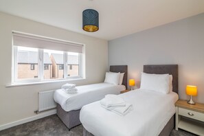 2 slaapkamers, een strijkplank/strijkijzer, gratis wifi