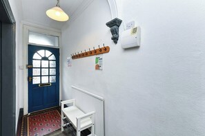 Interior - 5-BR Home Featuring Art and Photography Collection (Nottingham)