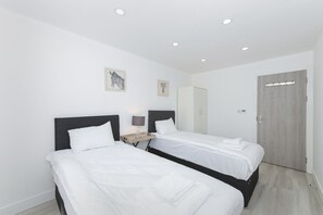 2 bedrooms, iron/ironing board, free WiFi, wheelchair access
