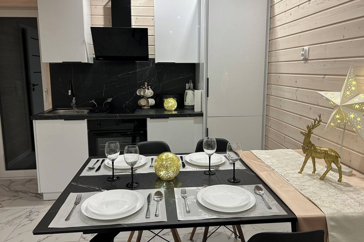 Exclusive Cabin, 2 Bedrooms, Air conditioning, Pool View (10) | 2 bedrooms, iron/ironing board, free WiFi, bed sheets