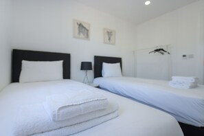 2 bedrooms, iron/ironing board, free WiFi