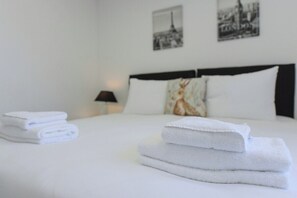 2 slaapkamers, een strijkplank/strijkijzer, gratis wifi