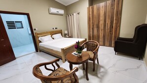 Standard Room | 1 bedroom, in-room safe, desk, laptop workspace - Sevista Plus Hotel (Adenta)