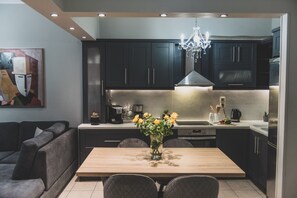 Fridge, oven, coffee/tea maker