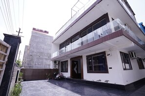 Fachada del alojamiento