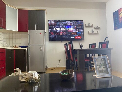 Spacious Central Apartment, very close to all the local attractions and beach.