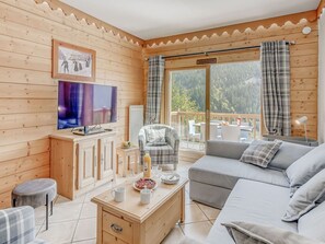 TV - Champagny 6 pers, 63m², 4* comfort, WiFi, garage, SPA access (Champagny-en-Vanoise)