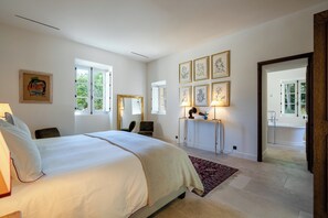 Villa Deluxe | 1 habitación, sábanas de algodón egipcio y ropa de cama de alta calidad 