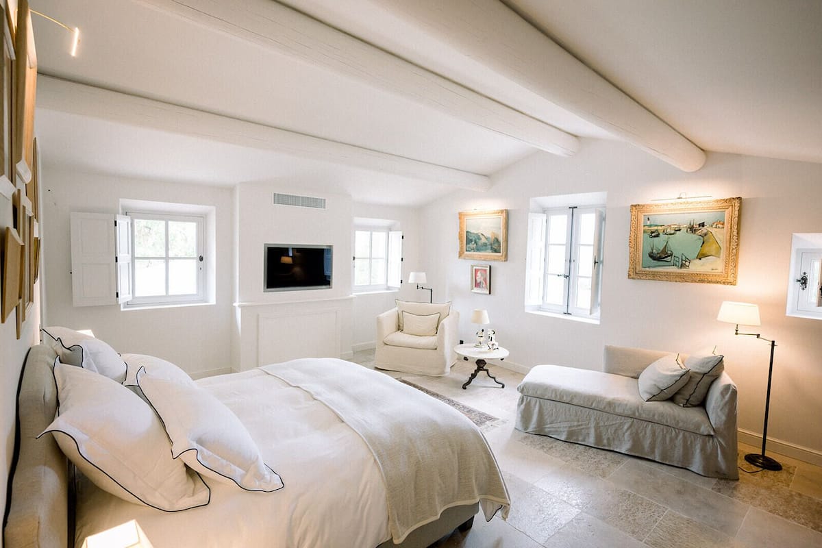 Suite junior | 1 habitación, sábanas de algodón egipcio y ropa de cama de alta calidad