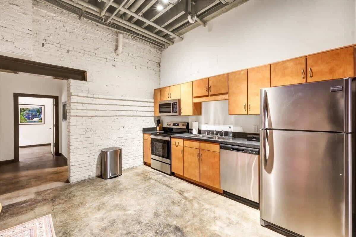 Refrigerador, horno, parrilla de estufa y lavavajillas 