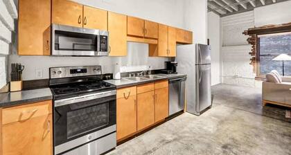 Industrial 5BR Loft in Historic Whiskey Row Lofts