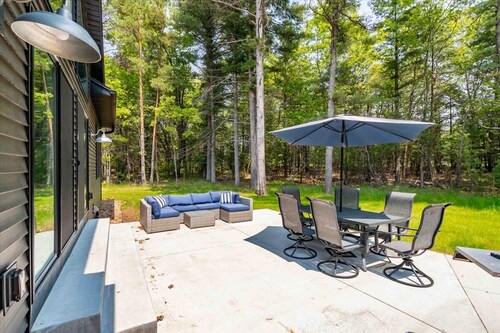 GOLFER'S PARADISE, MINUTES FROM SAND VALLEY GOLF RESORT