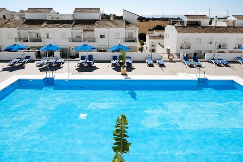 Appartement 'Esencia Vejer' avec piscine partagée, Wi-Fi et climatisation