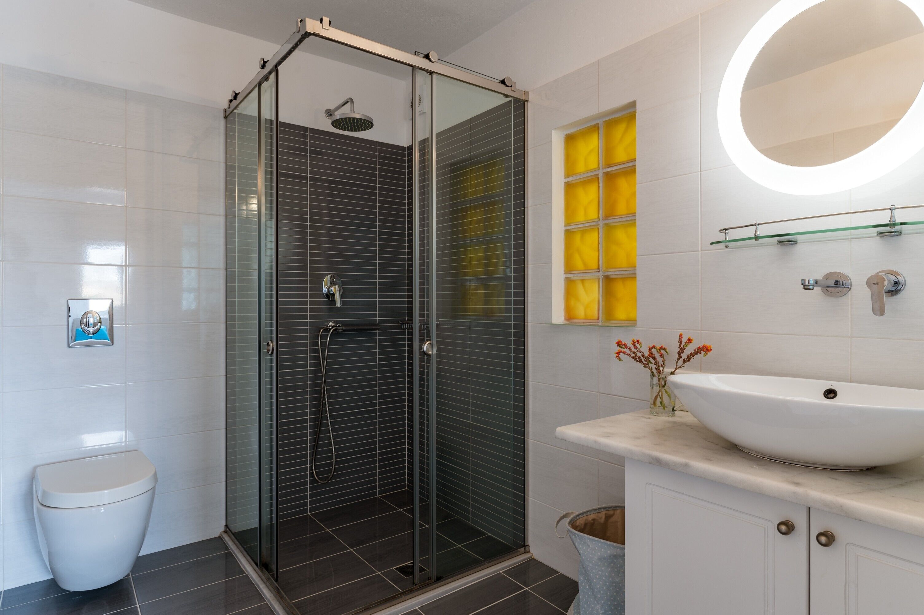 Shower, free toiletries, hair dryer, towels