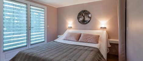 2 chambres, fer et planche Ă repasser, Wi-Fi gratuit, draps fournis