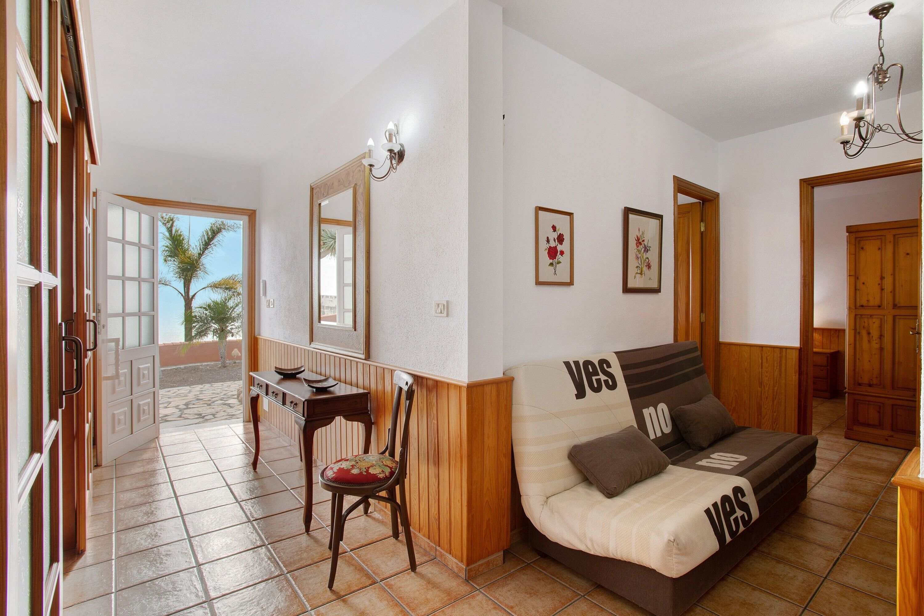 TV, fireplace, streaming services