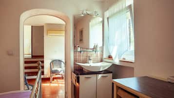 1 Schlafzimmer, Bügeleisen/Bügelbrett, kostenloses WLAN, Bettwäsche