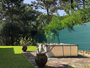 Bañera de hidromasaje exterior