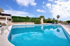 Pool - Holiday Home 'Dulce Amor' with Sea View, WiFi and Air Conditioning (Castellons)