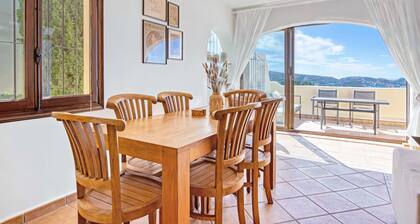 Holiday Home 'Dulce Amor' with Sea View, Wi-Fi and Air Conditioning