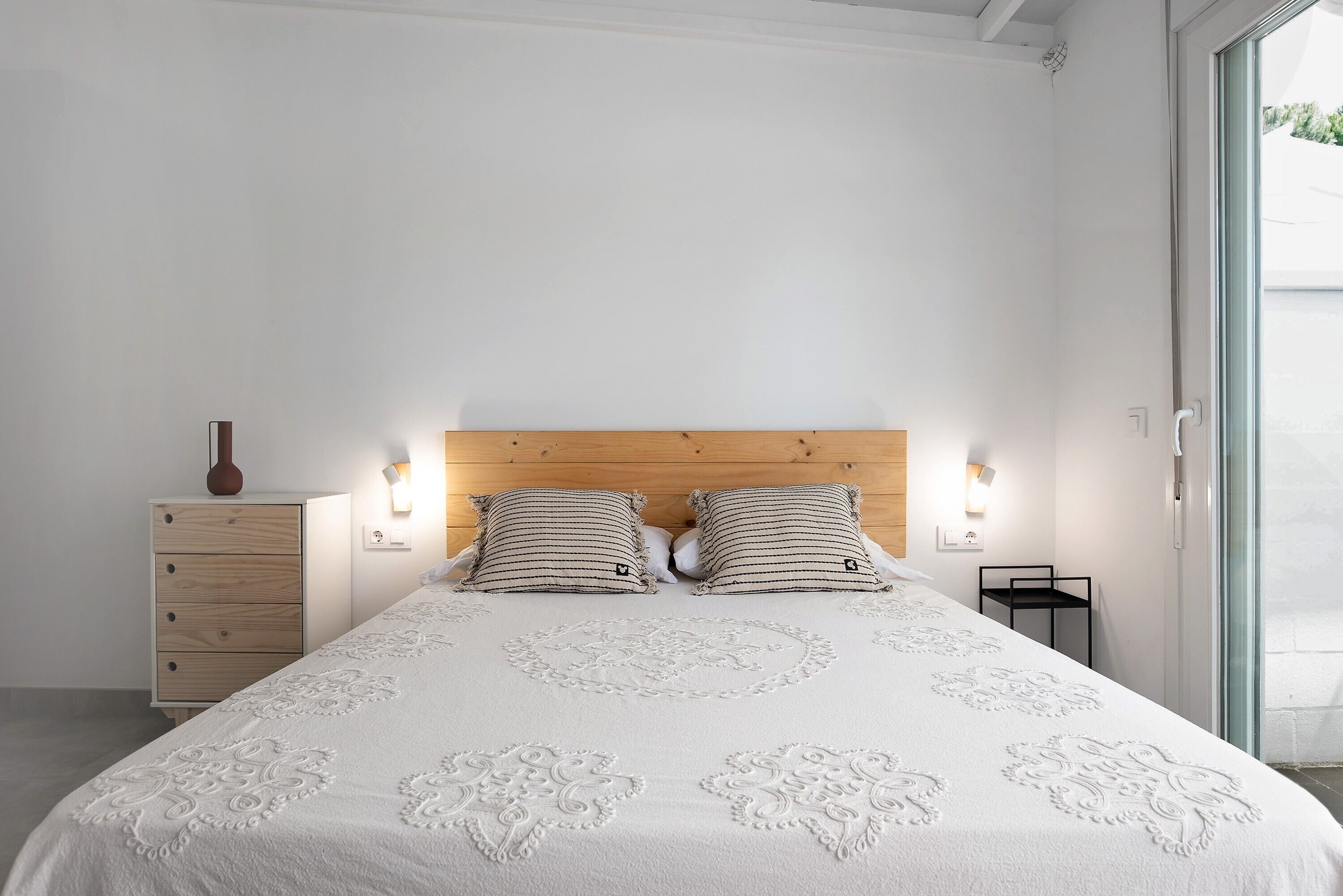 2 chambres, fer et planche à repasser, draps fournis