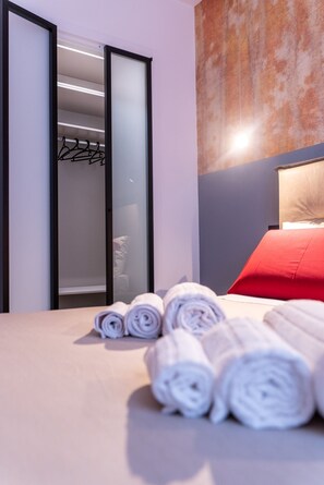 1 chambre, fer et planche à repasser, Wi-Fi gratuit, draps fournis