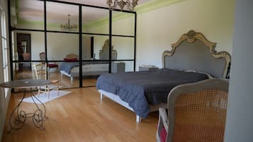 3 dormitorios, escritorio, tabla de planchar con plancha y wifi gratis