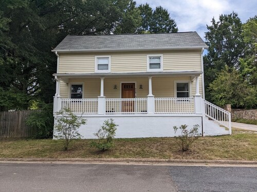 Modern Mill House | Walk to Downtown Durham