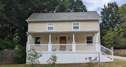 Modern Mill House | Walk to Downtown Durham