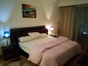 3 bedrooms, iron/ironing board, WiFi, bed sheets - Apartment at San Stefano Mall (Alexandria)