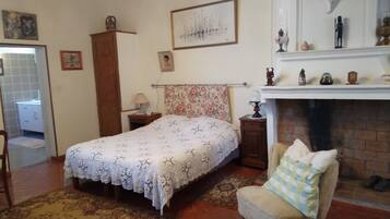 2 slaapkamers, een strijkplank/strijkijzer, wifi