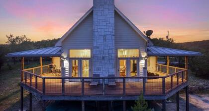 Star House - Hill Country Views