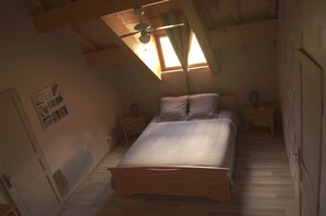 2 Schlafzimmer, Bügeleisen/Bügelbrett, Internetzugang
