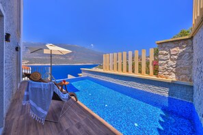 Premium-Zimmer, eigener Pool, Meerblick | Eigener Pool