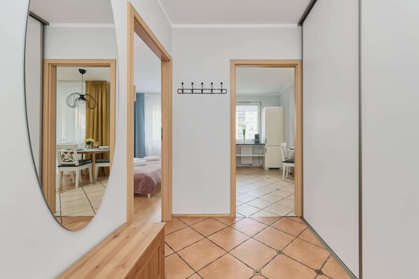 1 habitación, tabla de planchar con plancha, wifi y ropa de cama 