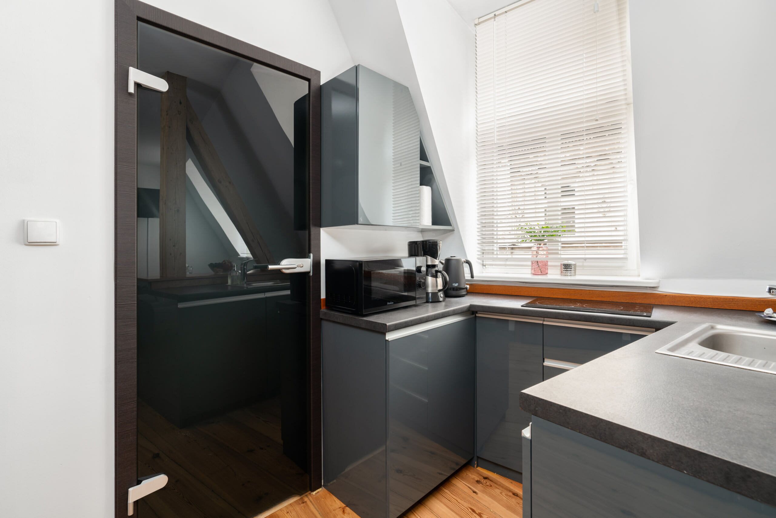 冰箱、微波炉、炉灶、茶具/咖啡用具