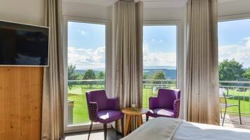 Comfort-Zimmer | 1 Schlafzimmer, Zimmersafe, Schreibtisch, laptopgeeigneter Arbeitsplatz