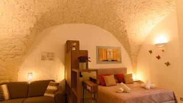 Camera Calithea | 1 bedroom, premium bedding, desk, free WiFi