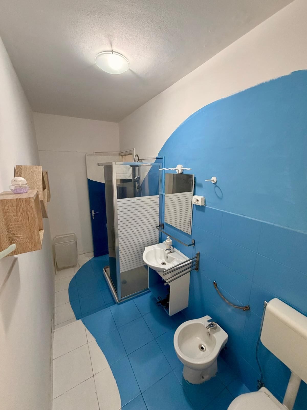 Doppia Deluxe | Bagno | Doccia, soffione a pioggia, set di cortesia gratuito, asciugacapelli