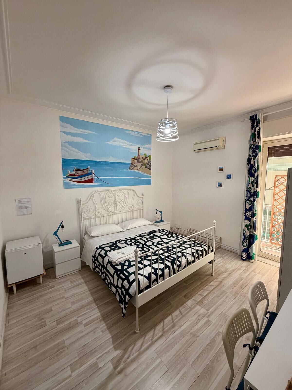 Chambre Double Deluxe | Décoration personnalisée, ameublement personnalisé, bureau