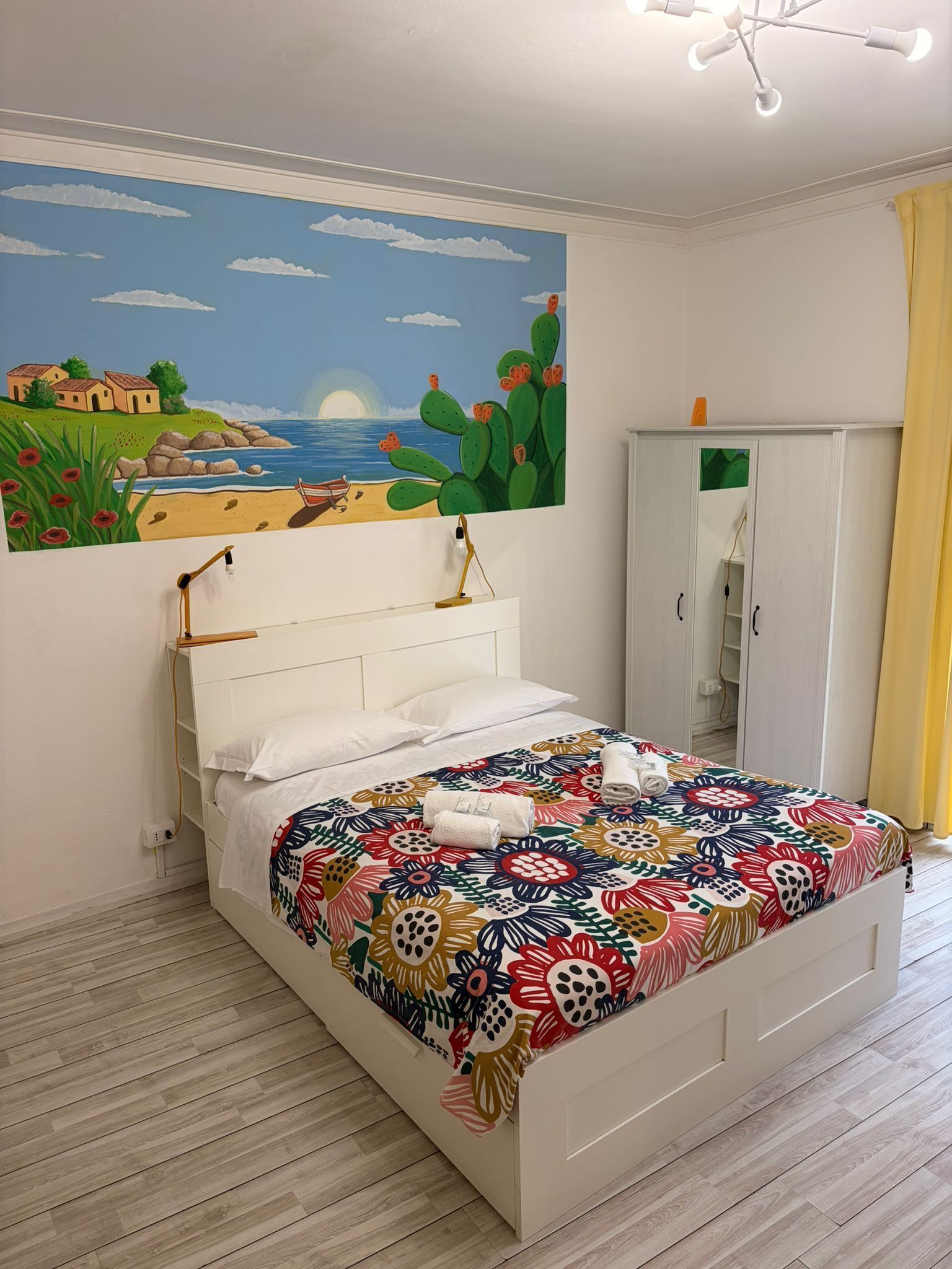 Chambre Triple | Décoration personnalisée, ameublement personnalisé, bureau