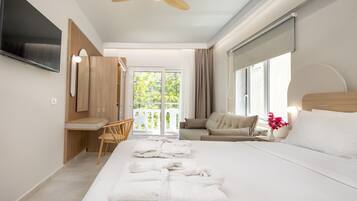 Deluxe Double or Twin Room with Balcony | In-room safe, individually decorated, individually furnished, desk