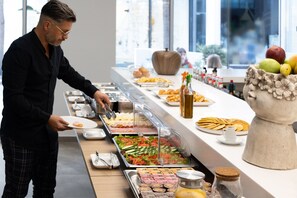 Free daily buffet breakfast - Epavli Grace Hotel (Chania)