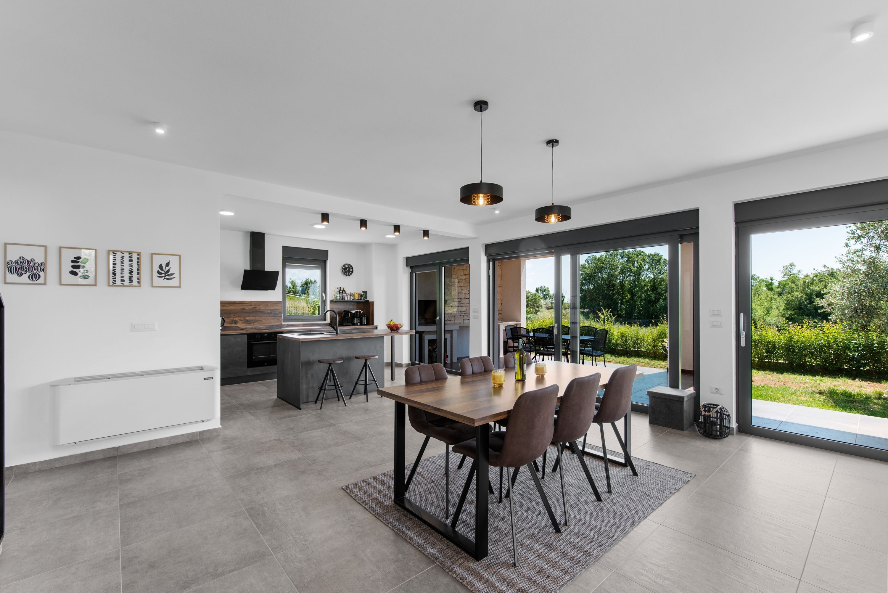 3 عدّة غرف نوم