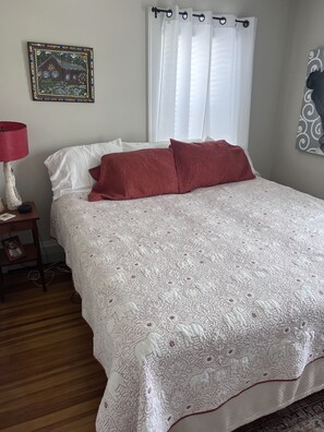 4 chambres, fer et planche à repasser, Wi-Fi, literie fournie