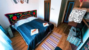 Classic Room, 1 King Bed, River View - Pensiunea Tarabostes Ranch (Moldova Noua)