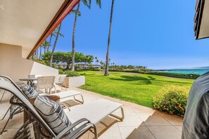 Outdoor dining -
Premium Oceanfront Makena Surf #F-102 with Central AC & Island Views (Makena, Maui)