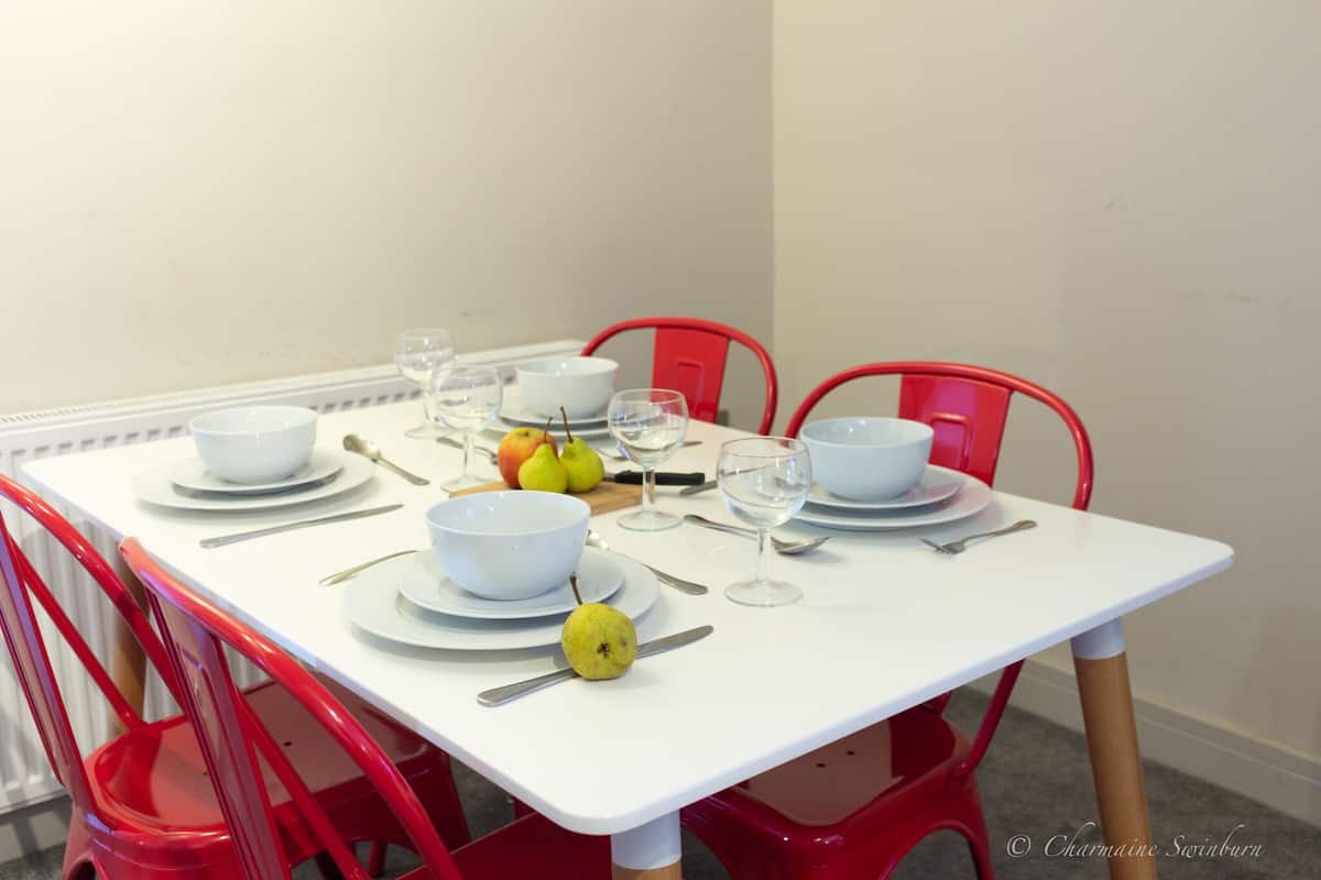 Repas dans la chambre